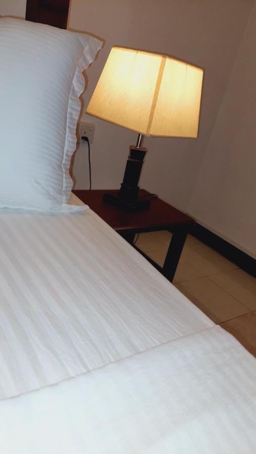 Golden Villa Kandy - "Free Pickup From Kandy " Ngoại thất bức ảnh