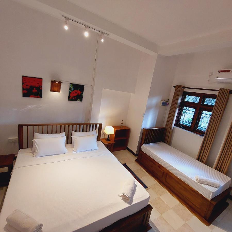 Golden Villa Kandy - "Free Pickup From Kandy " Ngoại thất bức ảnh